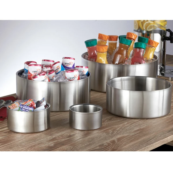 American Metalcraft DWB6 34 Oz. Insulated Stainless Steel Double Wall Bowl - Image 4
