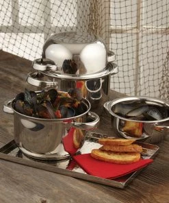American Metalcraft SSMS9 2 Qt. Stainless Steel Mussel Serving Bowl With Lid