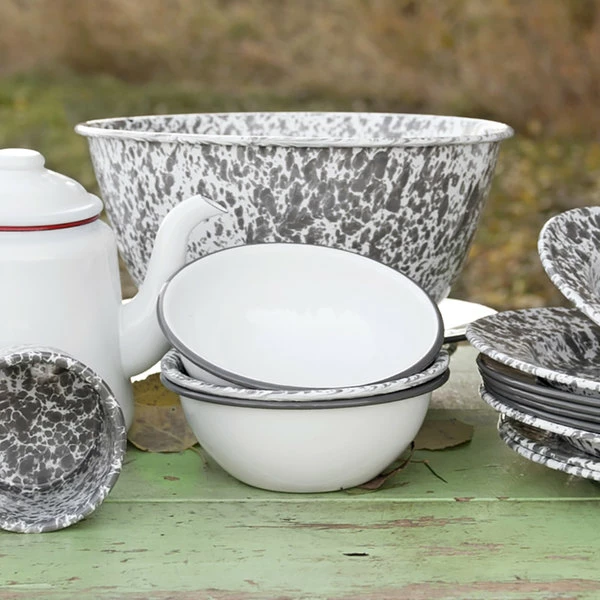 Crow Canyon Home V17GRY Vintage 20 Oz. White Round Enamelware Bowl With Grey Rolled Rim